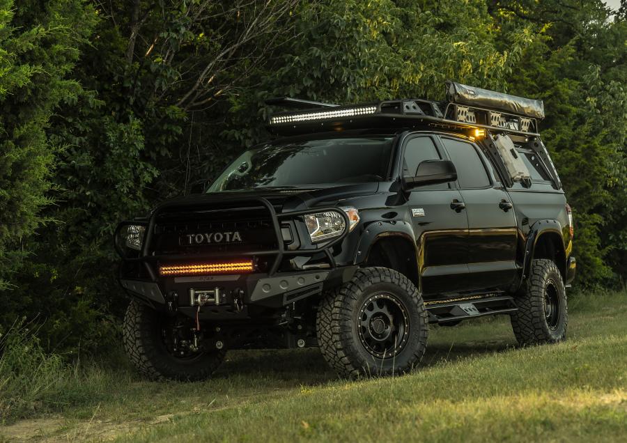  Toyota Costner Tundra 2018 года  (фото 1 из 7)